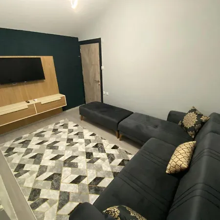 Genc Apartment